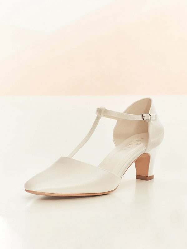 aura-avalia-bridal-shoes