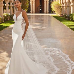 Brudklänning Oimbra från Rosa Clara