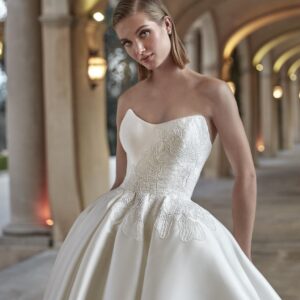 Brudklänning Basil från Pronovias