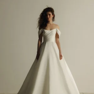 Brudklänning Devonfrån Eva Lendel