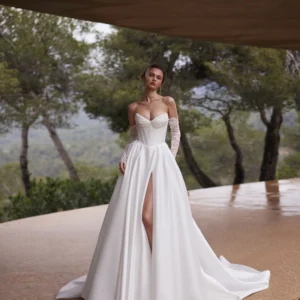 Brudklänning kloe från Eva Lendel