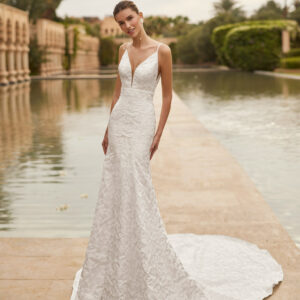 Brudklänning Oria från Rosa Clara