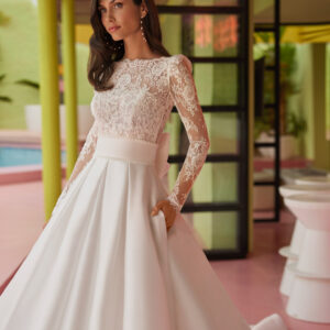 Brudklänning Jorine från Luna Novias