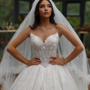 Brudklänning RS2643 från Vladiyan