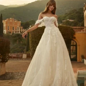 Brudklänning Sokya från Nicole Milano