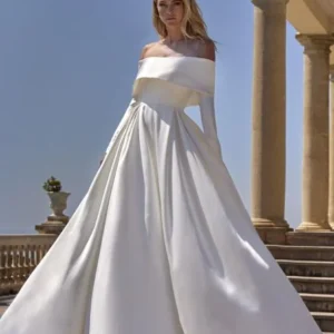 Brudklänning Delvine från pronovias